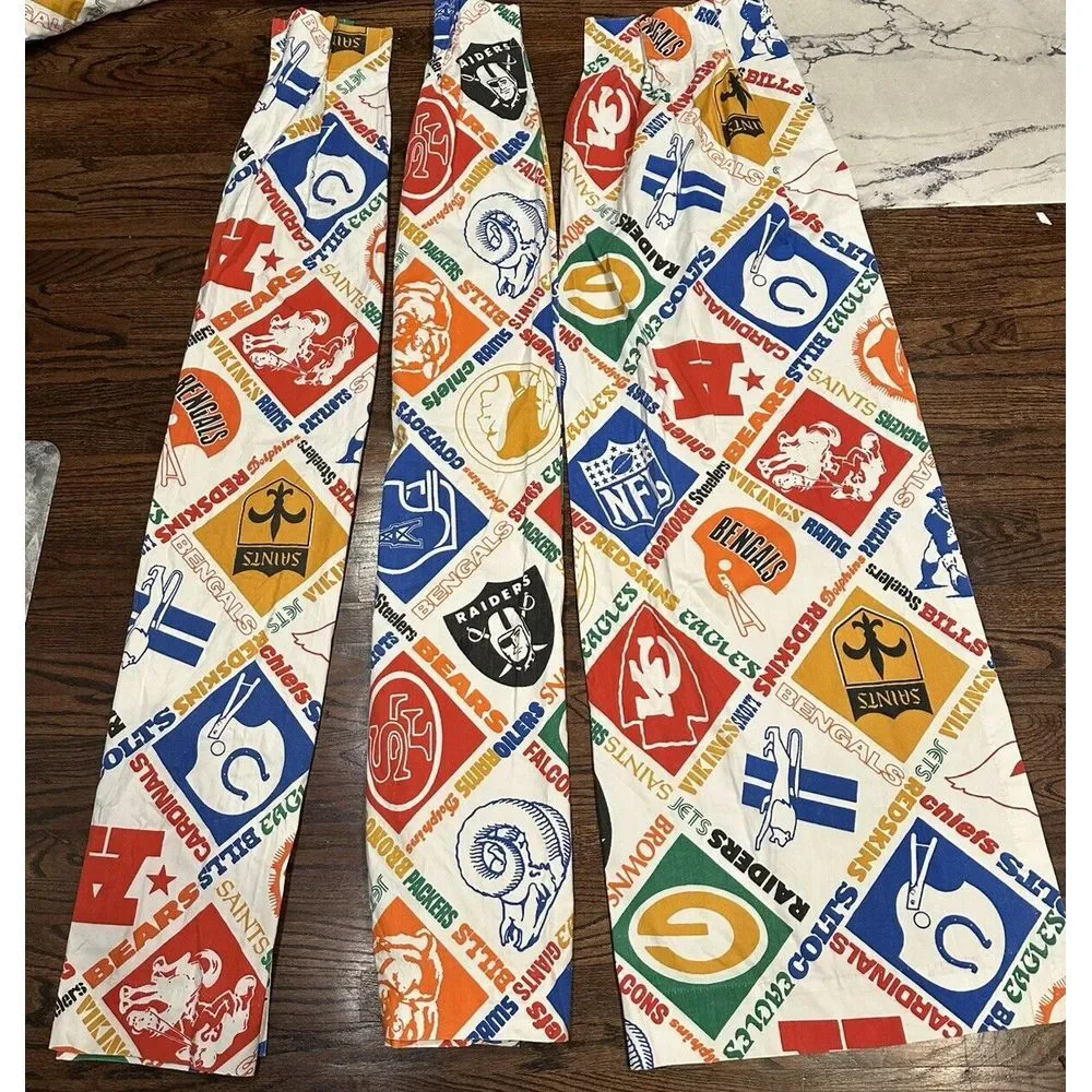 Vintage‎ 70s NFL Football Sports Team Logos Curtains 3- 24x60 EUC